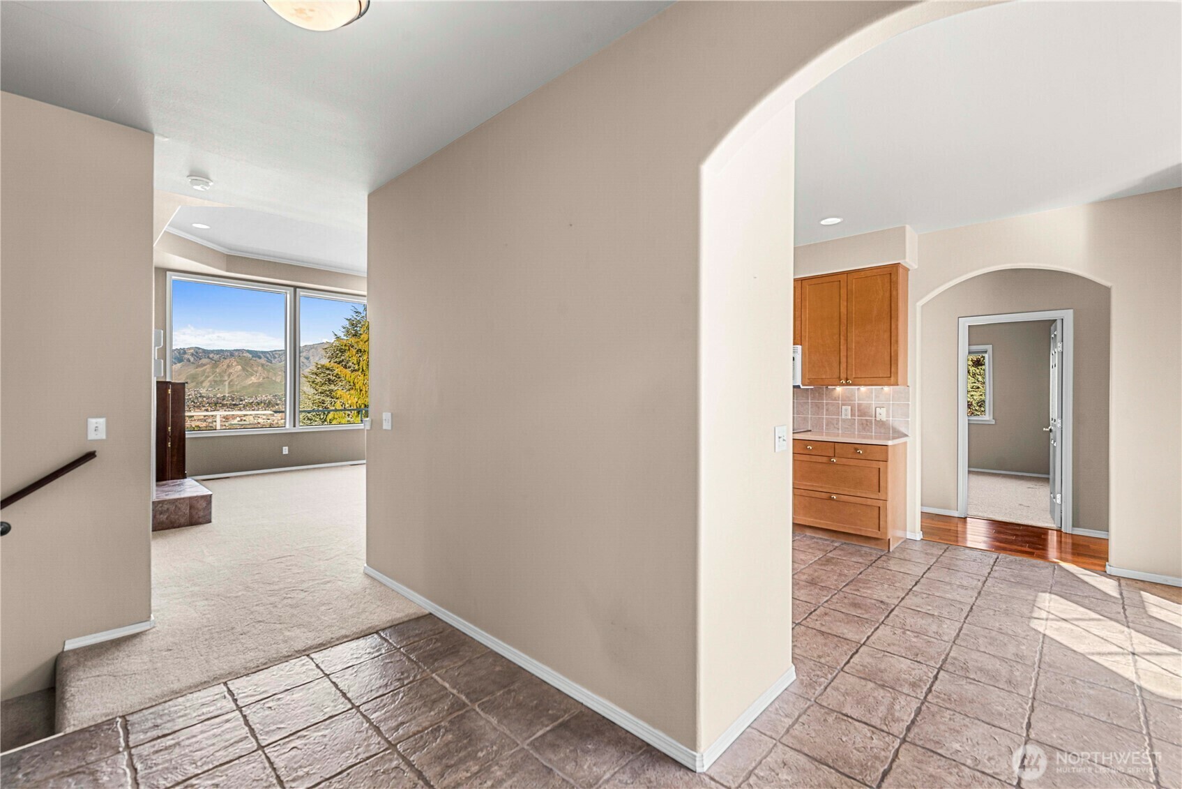 Property Photo:  946  Briarwood Drive  WA 98802 