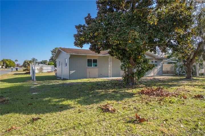 Property Photo: 77 Regina Boulevard FL 34465