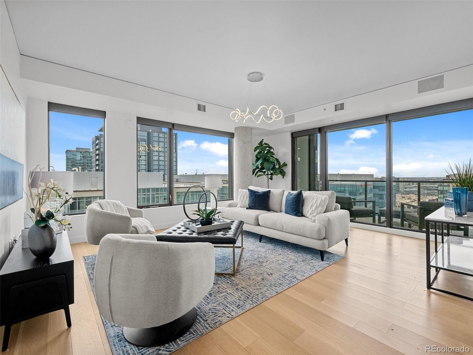 Property Photo: 1750 Wewatta Street 1501 CO 80202