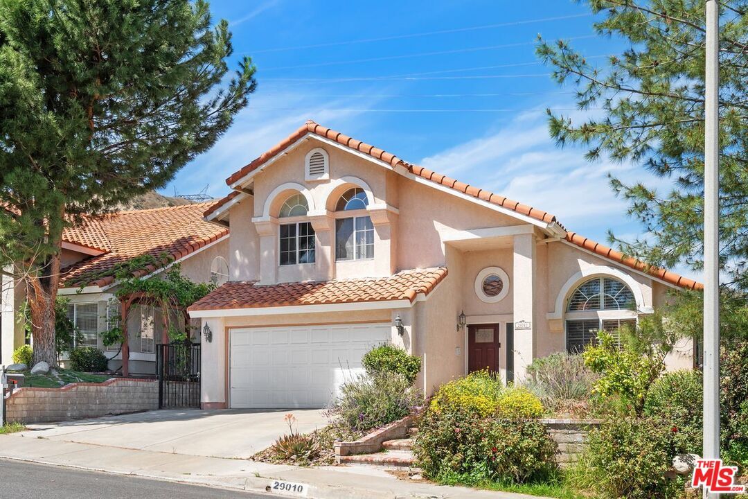 Property Photo: 29010 Shadow Valley Ln CA 91390