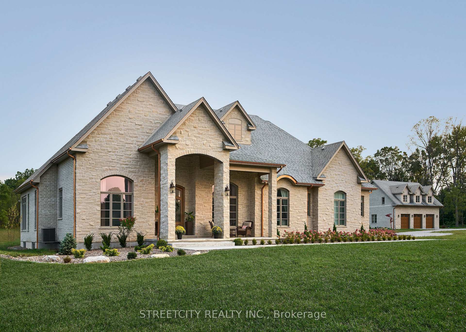 Property Photo: 20724 Denfield Road ON N6H 5L2