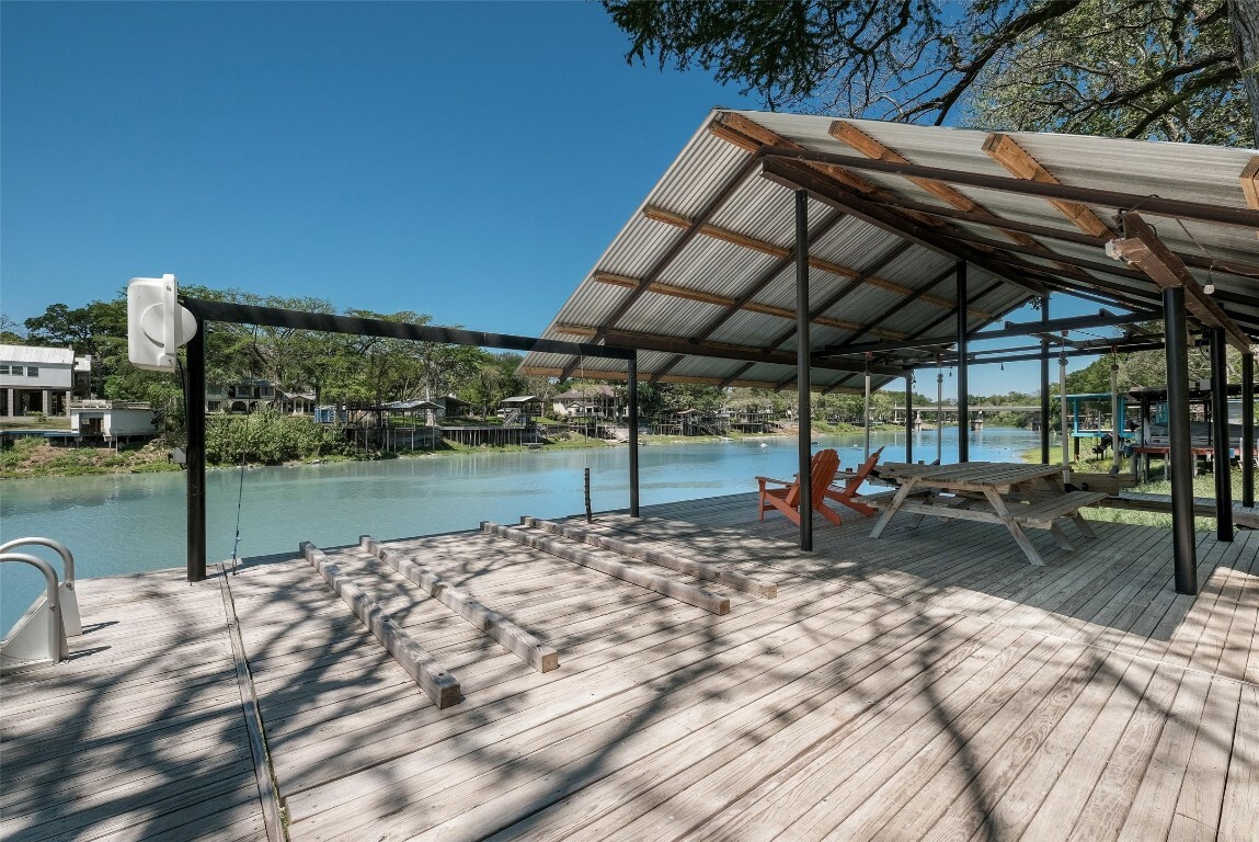 Property Photo: 200 Turtle Lane TX 78155