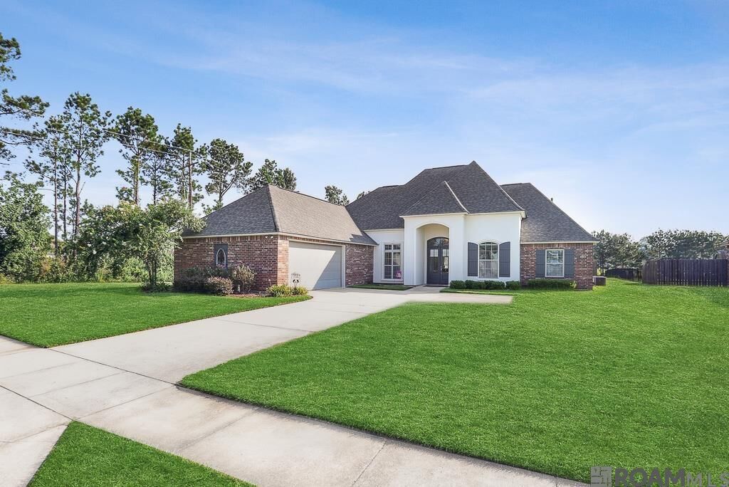 Property Photo:  34080 Osprey Dr  LA 70706 