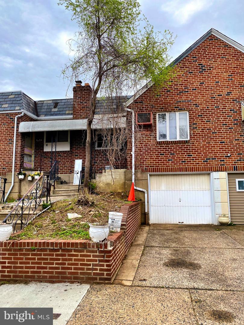 Property Photo: 7522 Wheeler Street PA 19153