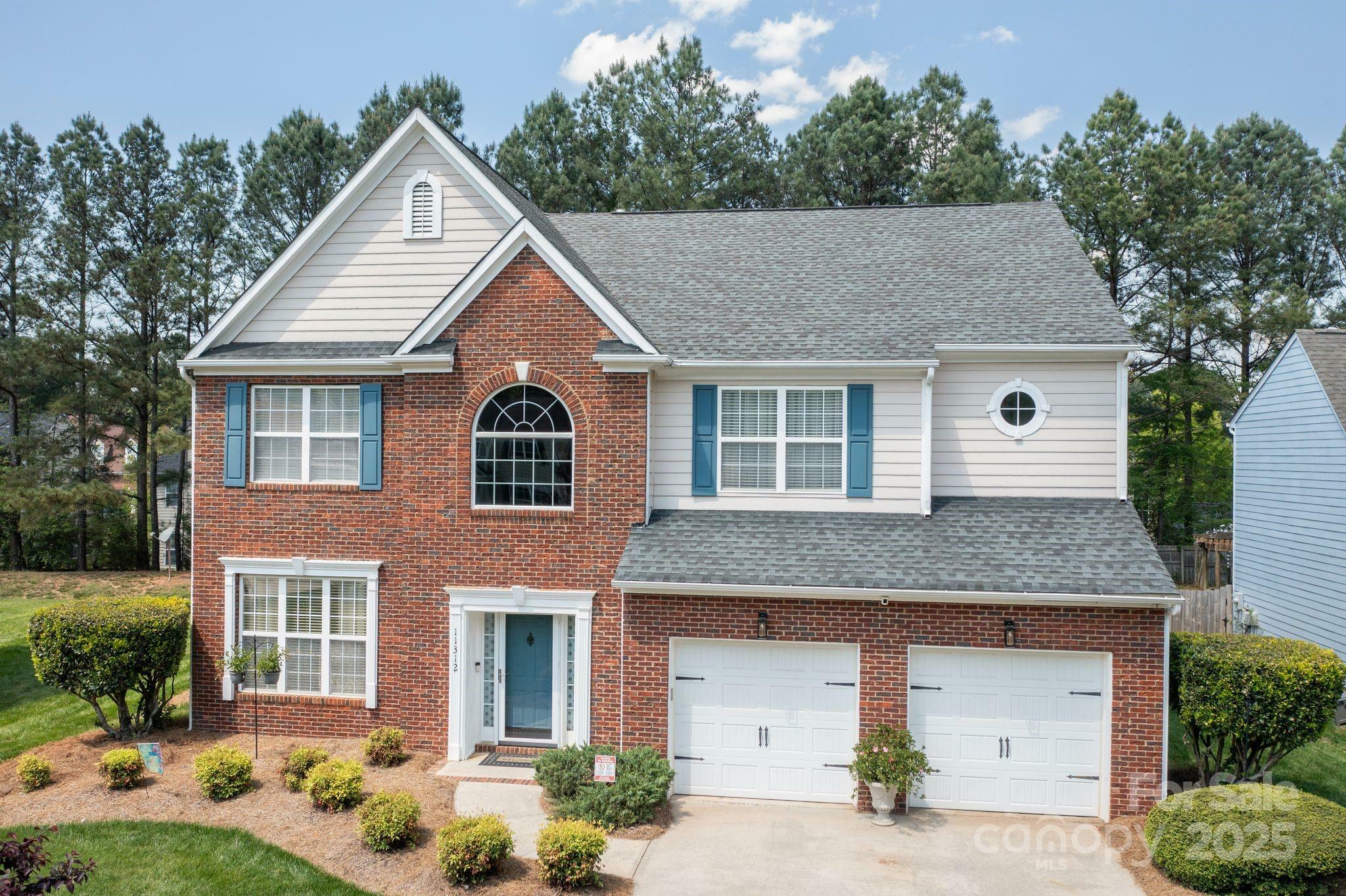 Property Photo: 11312 Fox Hill Drive NC 28269