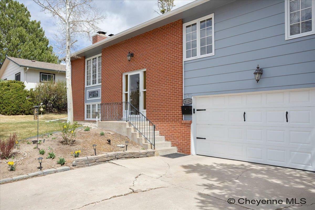 Property Photo: 6129 Shaun Ave WY 82009