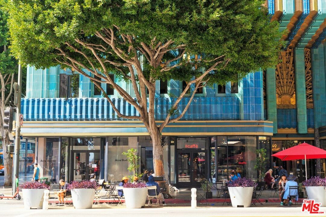 849 S Broadway  Los Angeles CA 90014 photo