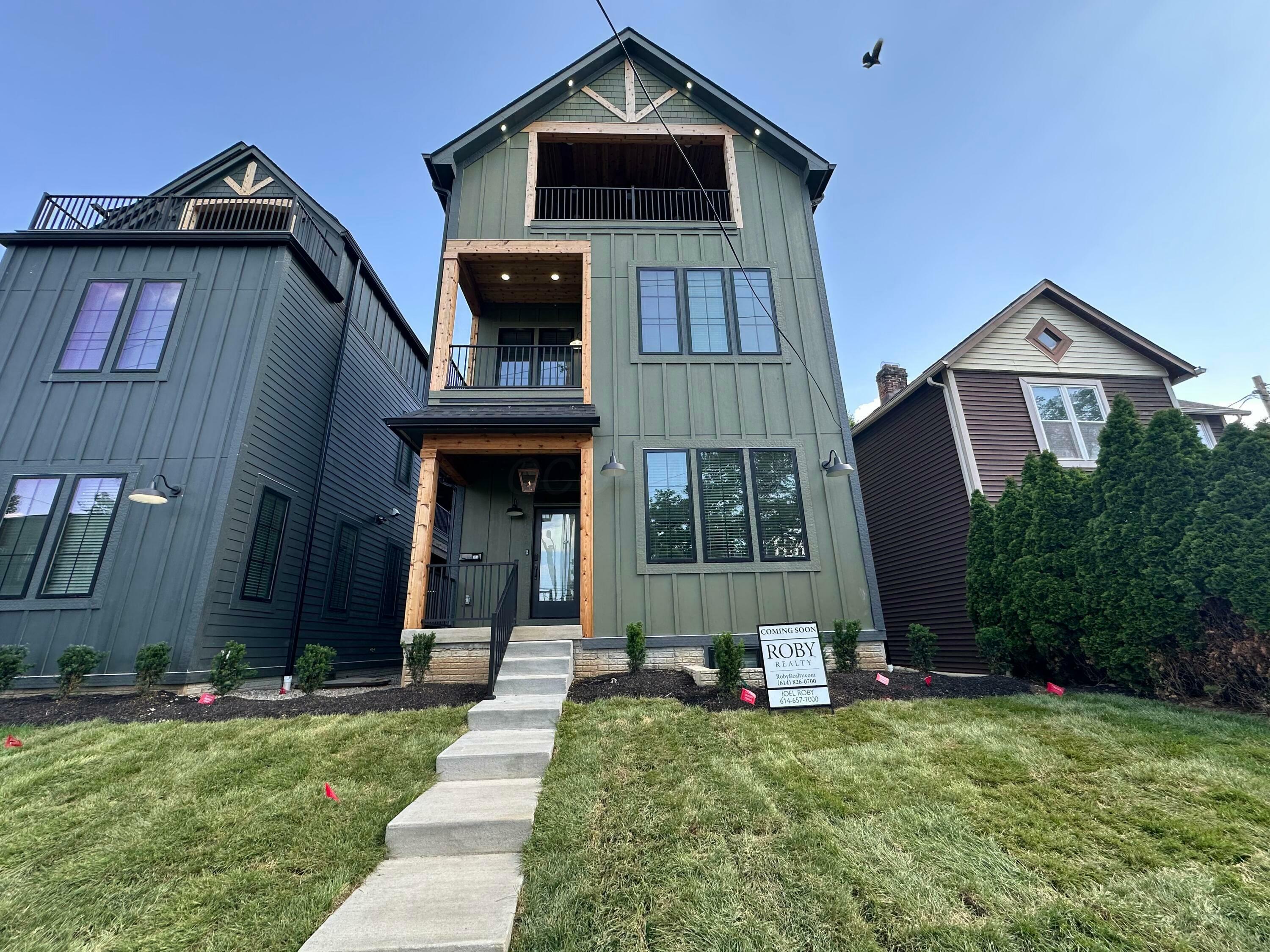 Property Photo: 496 W 1st Avenue OH 43201