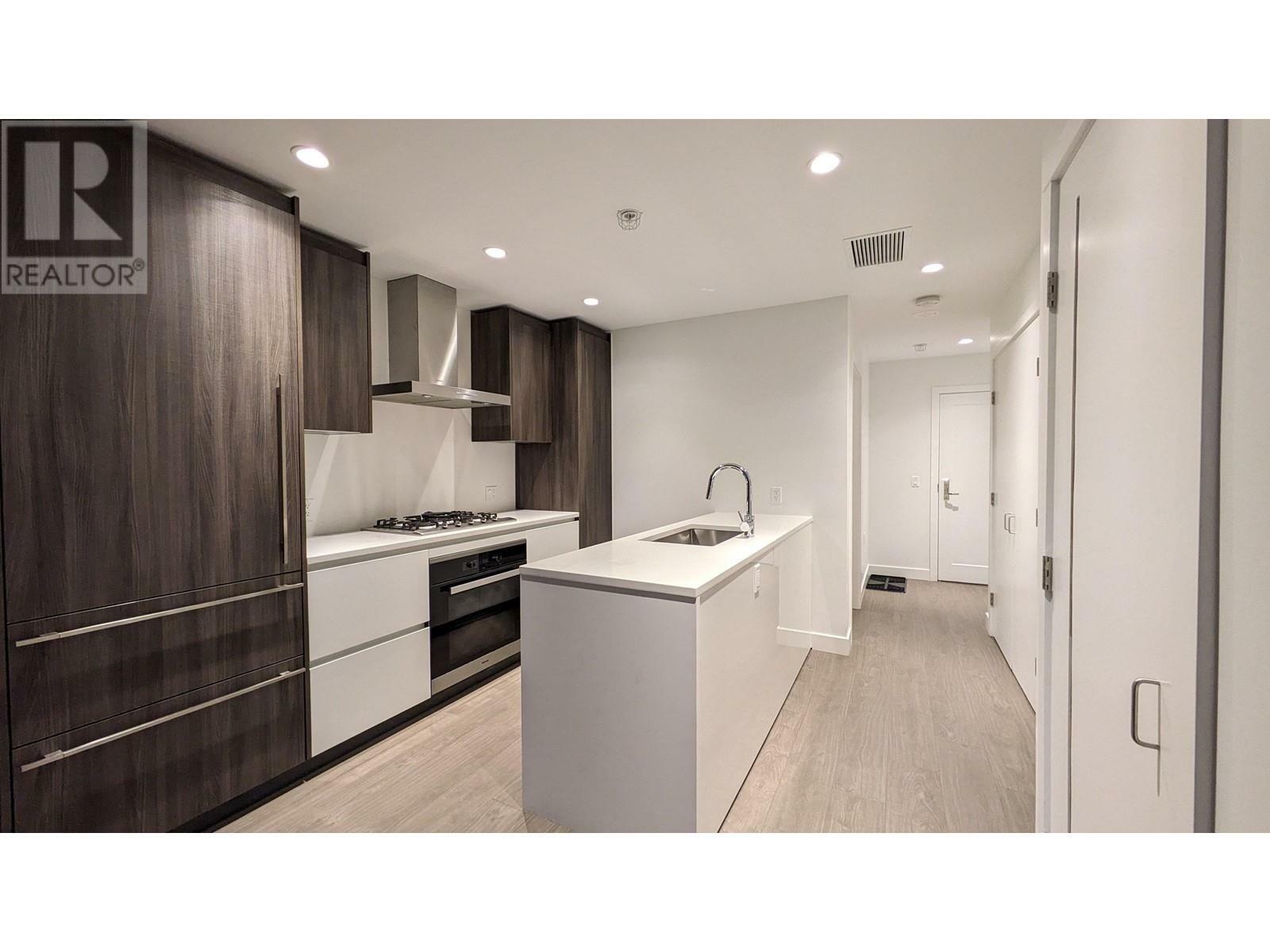 Property Photo: 6328 No. 3 Road 820 BC V6Y 0L6