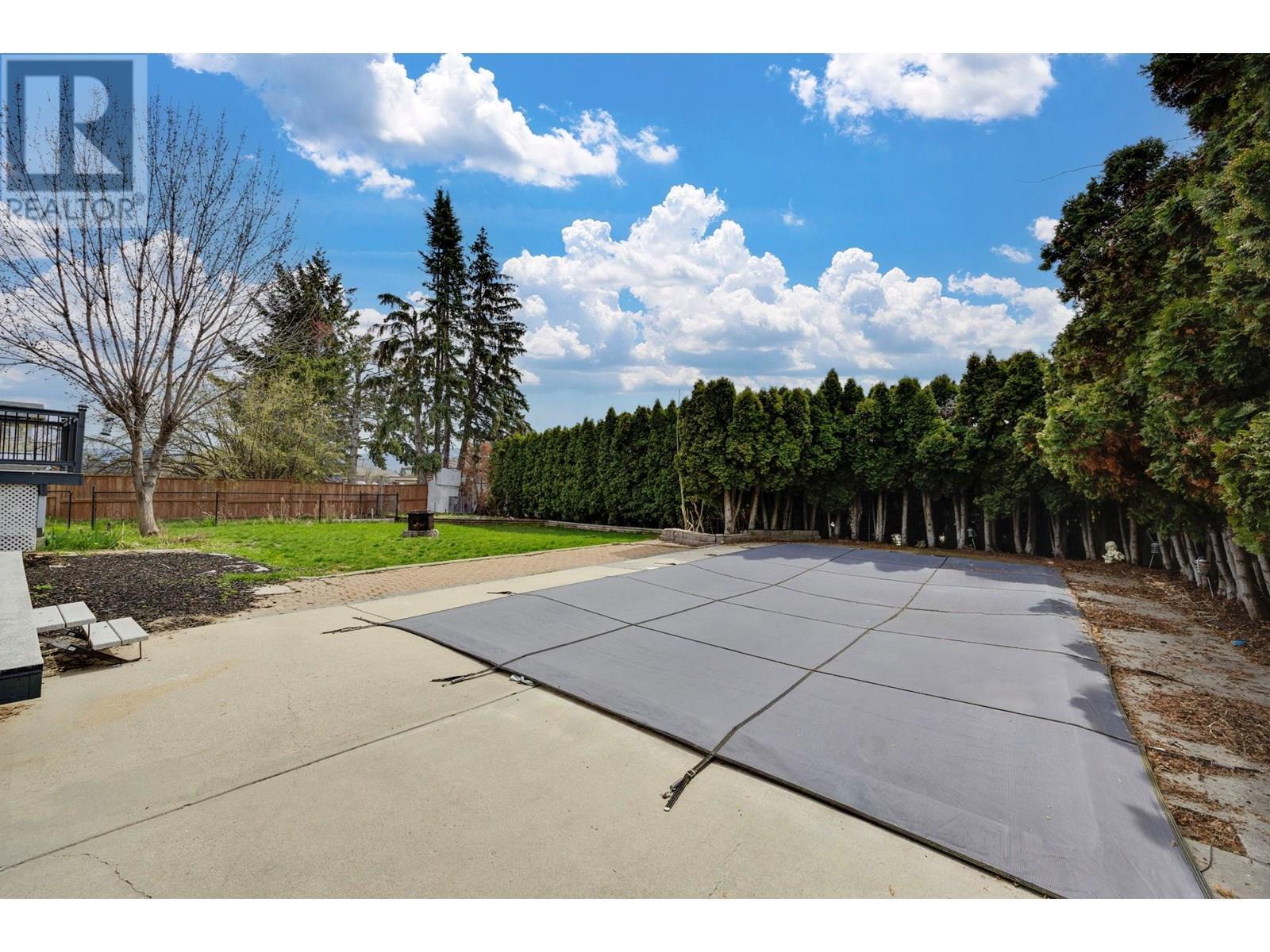 Property Photo:  2545 Crestview Road  BC V1Z 1Z4 