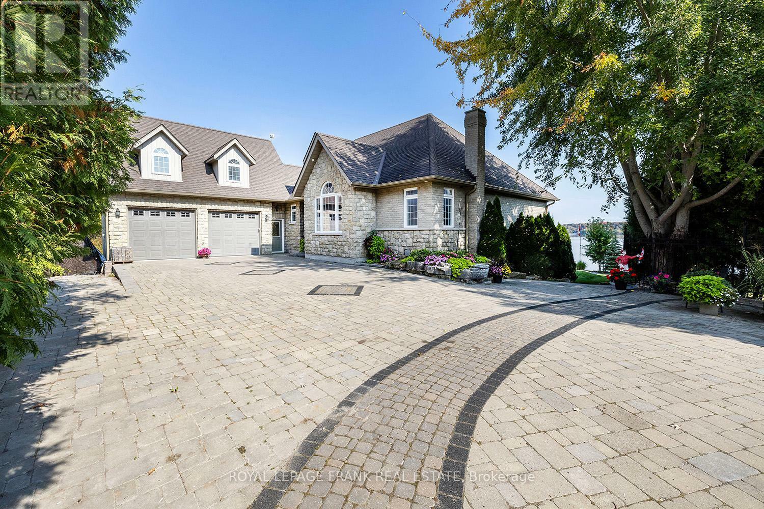 Property Photo: 24 Gilson Point Place ON K0M 2C0