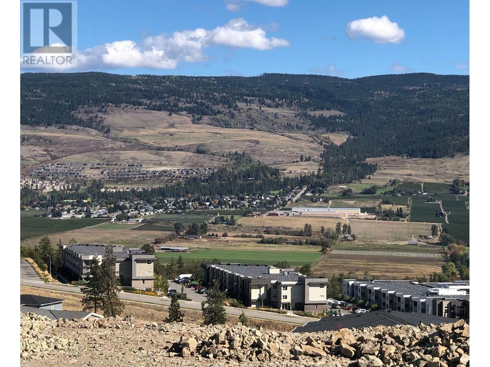Photo de la propriété:  671 Kingswood Terrace  BC V1V 0J2 