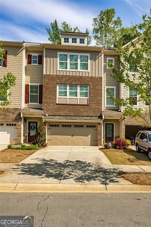 Property Photo: 2808 White Oak Lane GA 30032