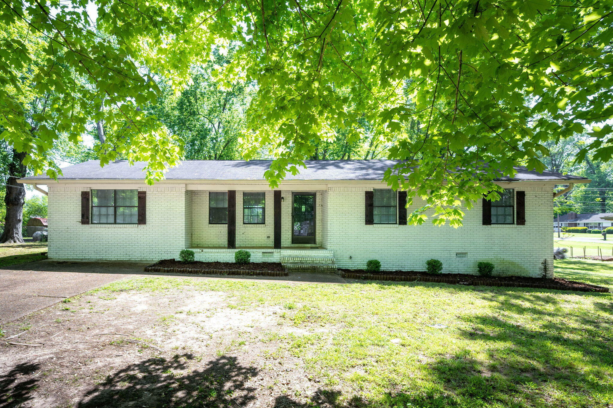 Property Photo: 5904 Pinelawn Drive TN 37421