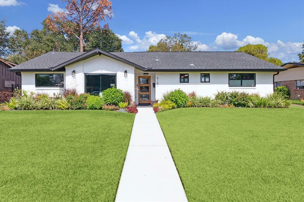 Property Photo: 5162 Kingfisher Drive TX 77035