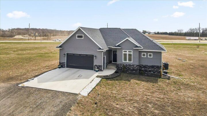 Property Photo: 1871-9 105th Street IA 50641