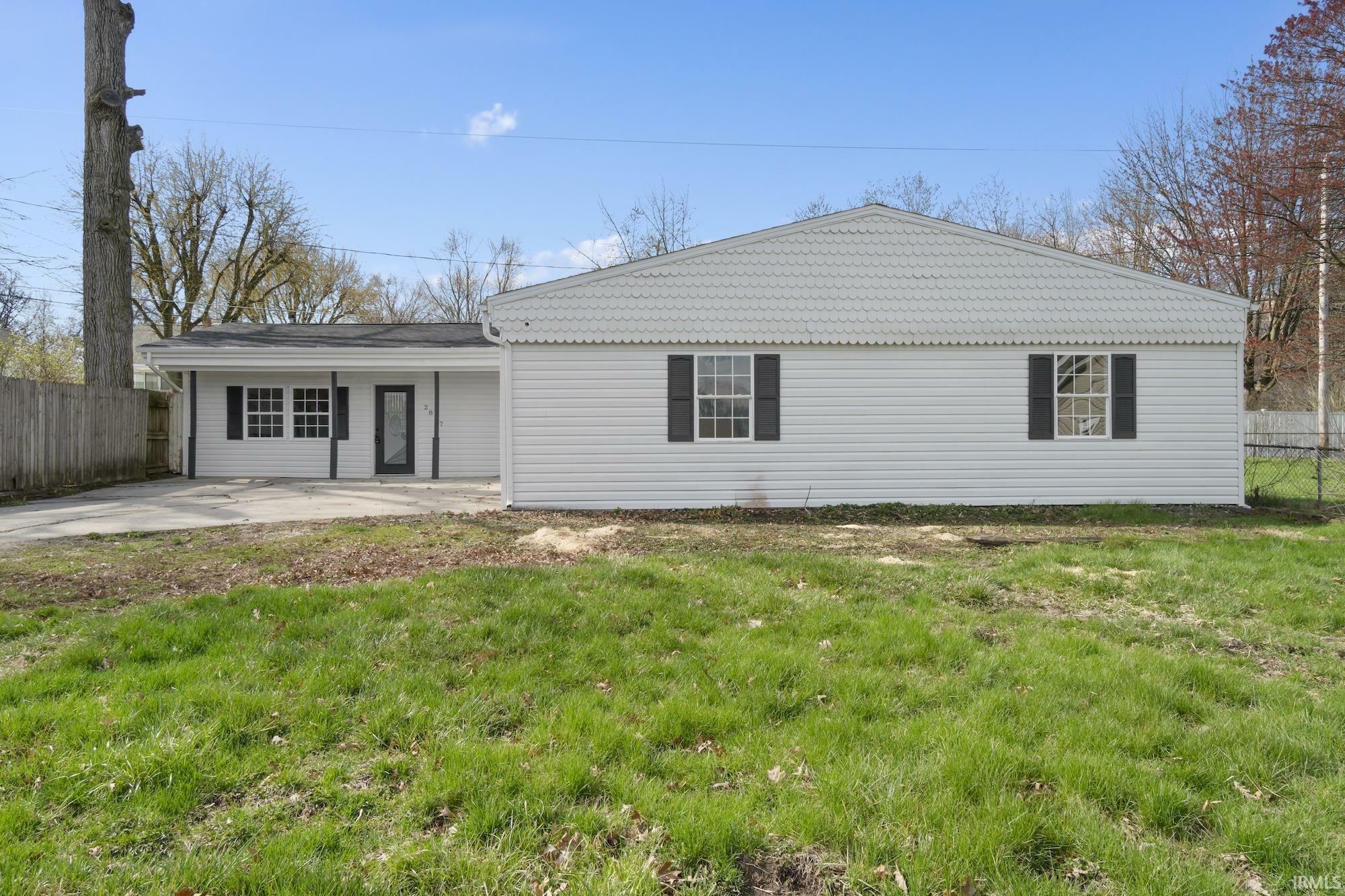Property Photo: 2817 Waynedale Boulevard IN 46809-2355