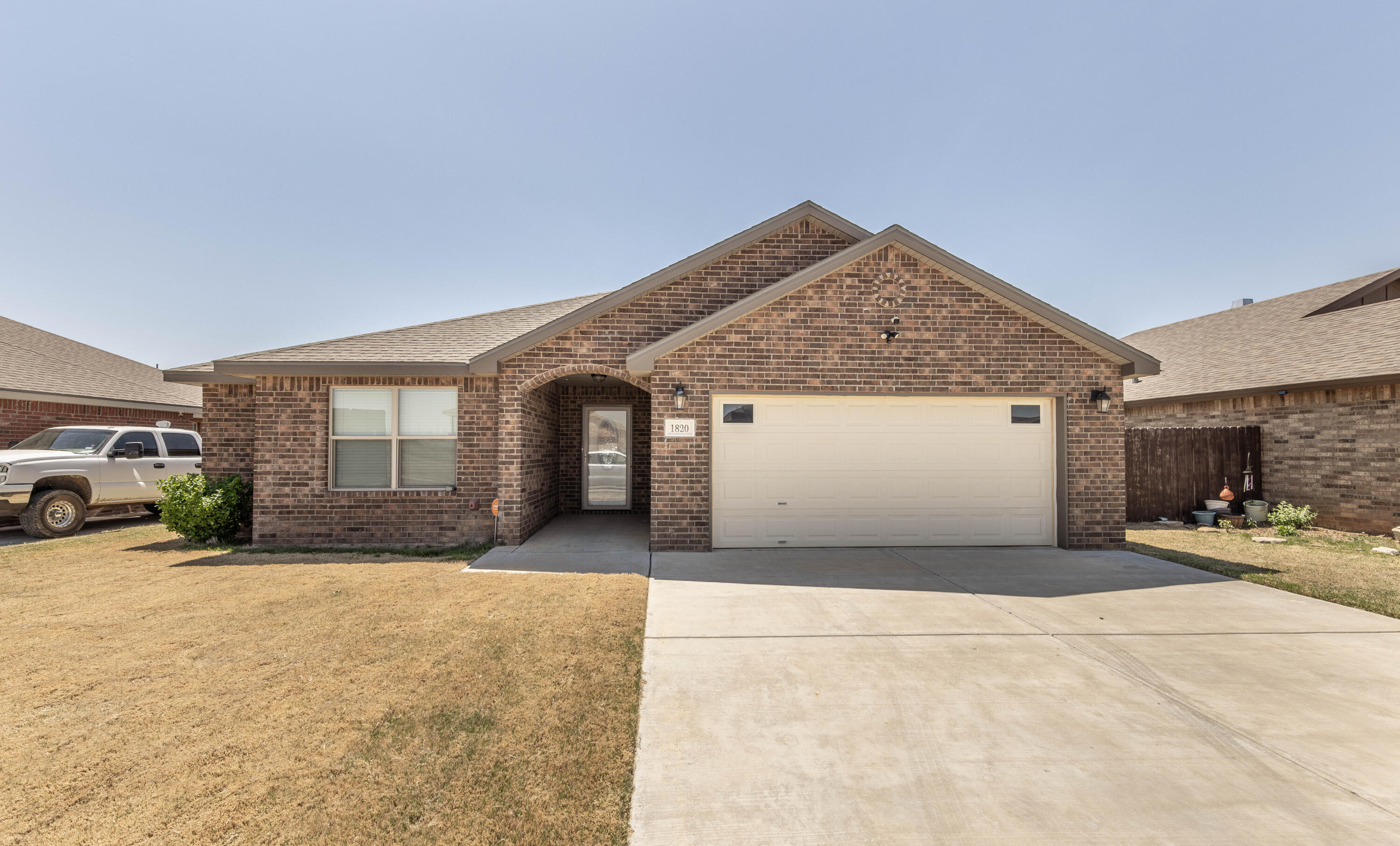 Property Photo: 1820 E Harvard Street TX 79403