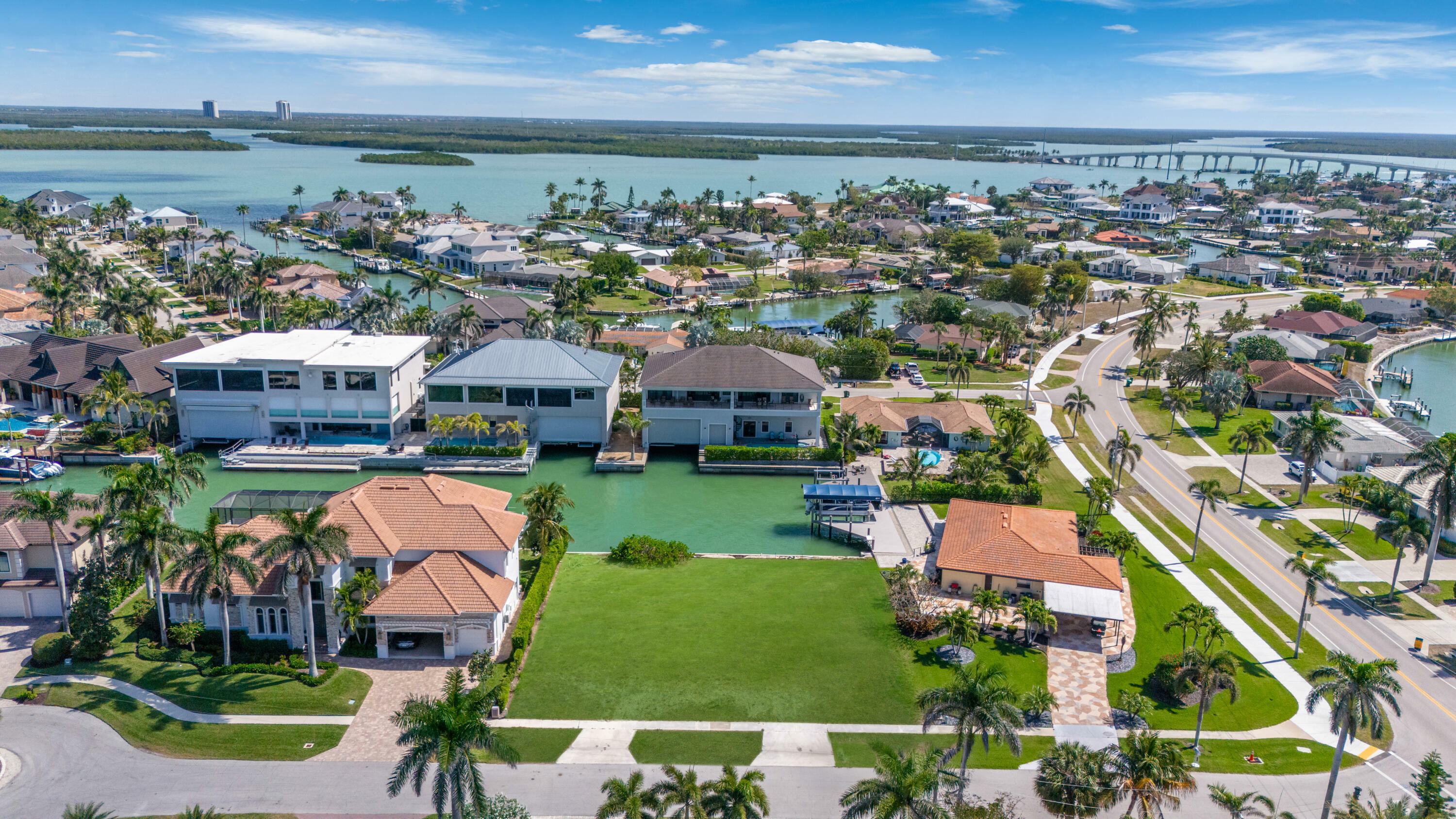 Property Photo: 1211 Butterfly Court FL 34145