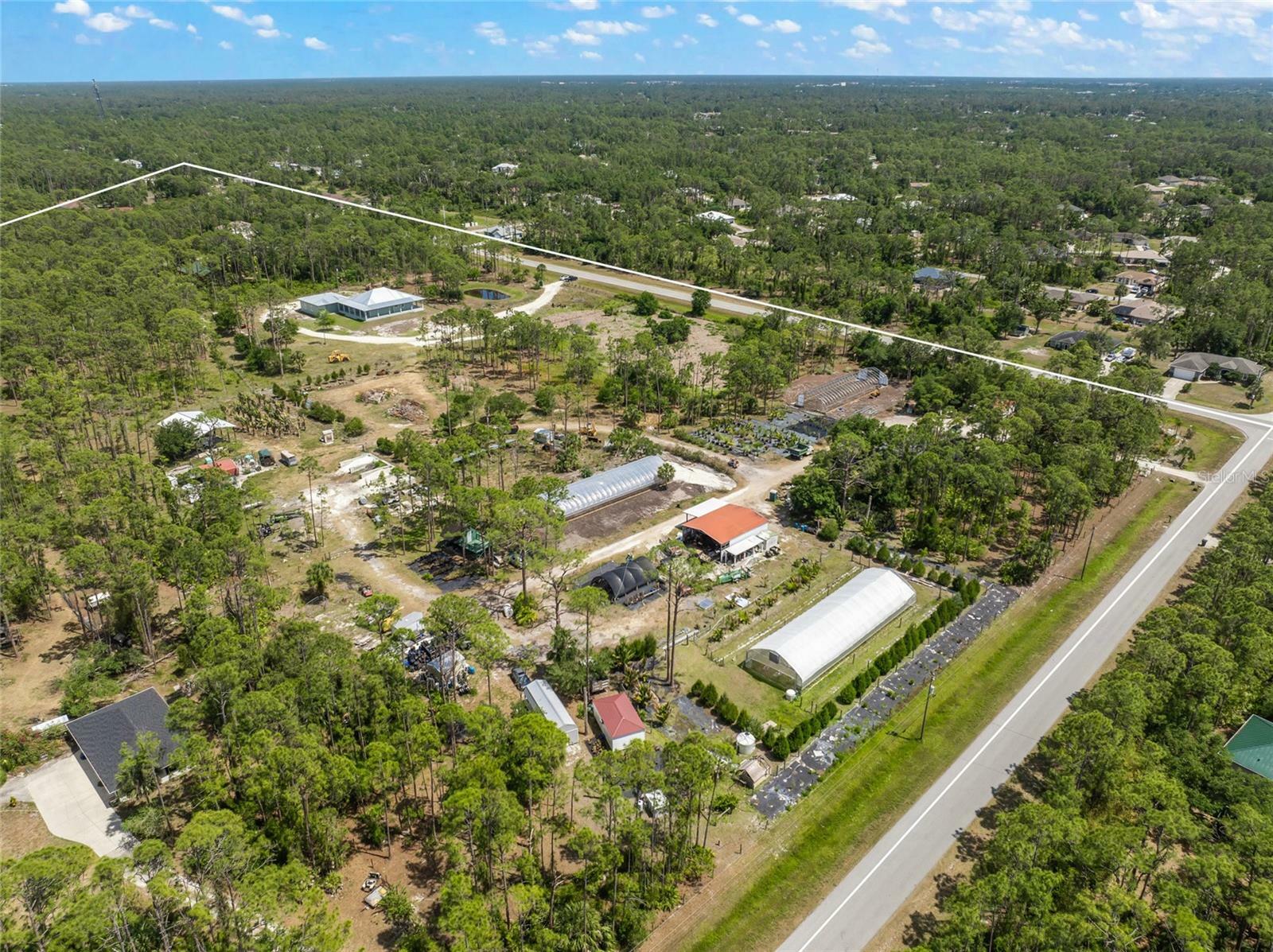 Property Photo: 6068 Ruff Street FL 34291