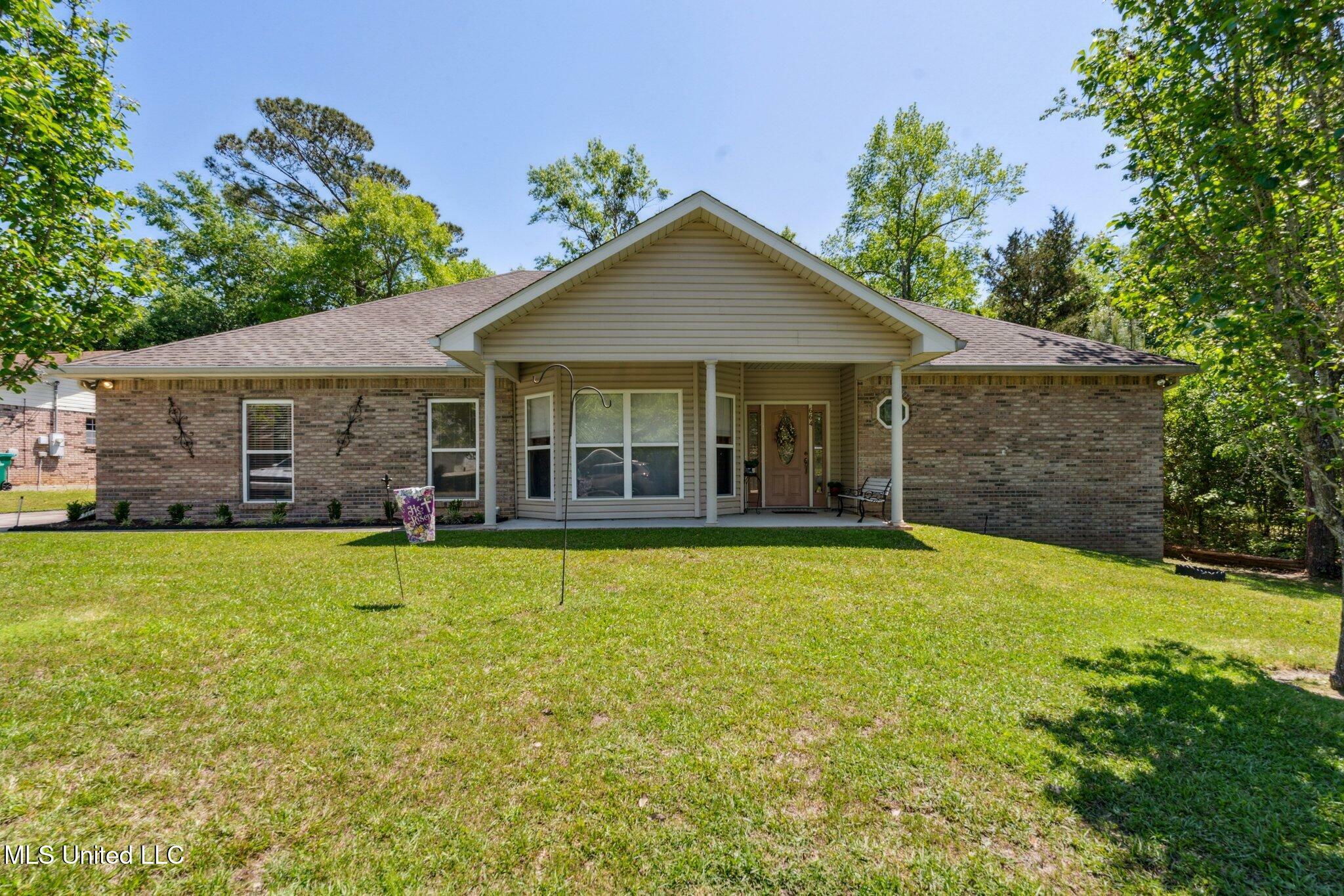 Property Photo: 664 Ahiahi Place MS 39525