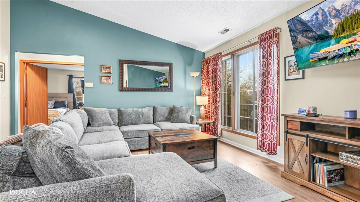 Property Photo: 457 Valley Drive 302 IL 60563