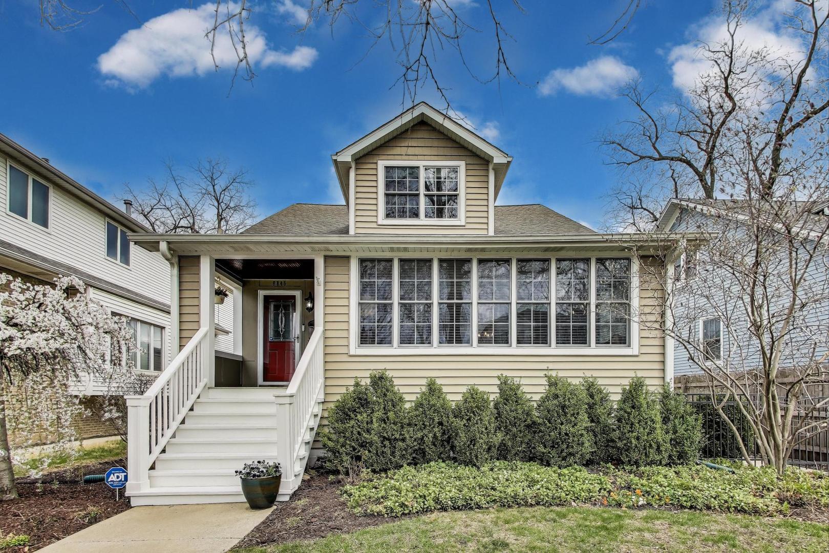 Property Photo: 6845 N Ottawa Avenue IL 60631