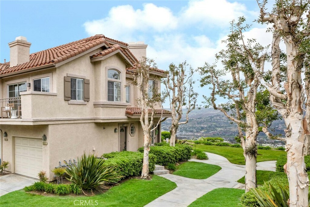 Property Photo: 7811 E Viewrim Drive CA 92808