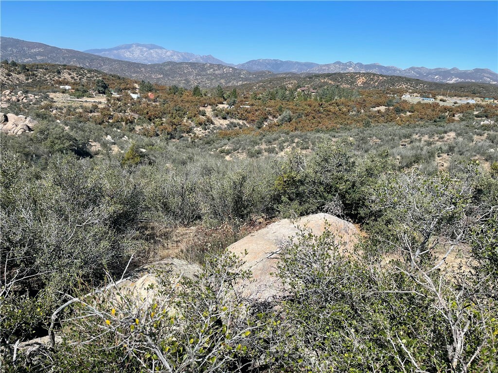Property Photo:  40635 Tweedie Trail  CA 92539 