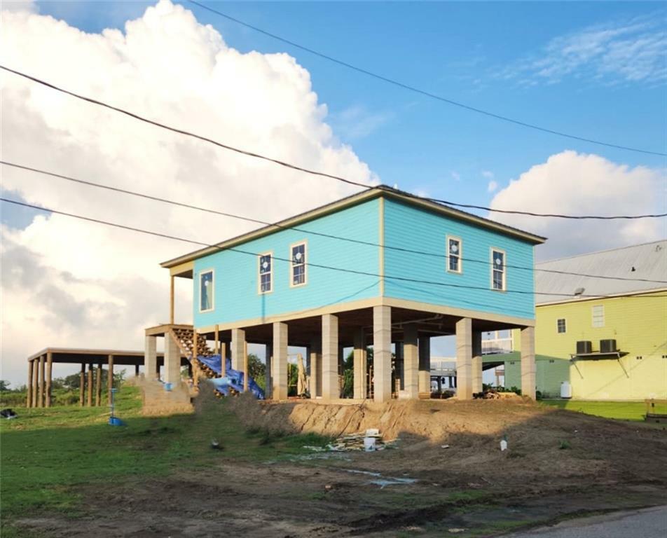 Property Photo: 117 Timber Canal Lane LA 70083