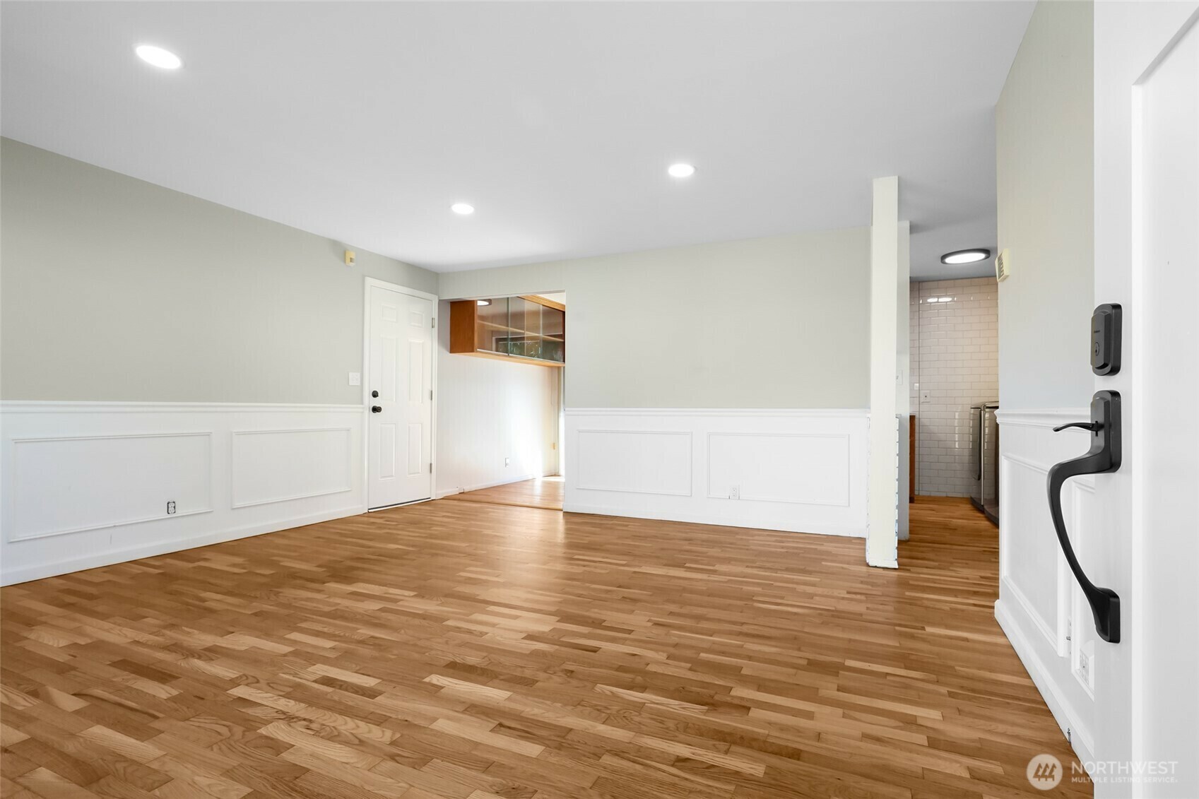 Property Photo:  5804  176th Street SW  WA 98037 