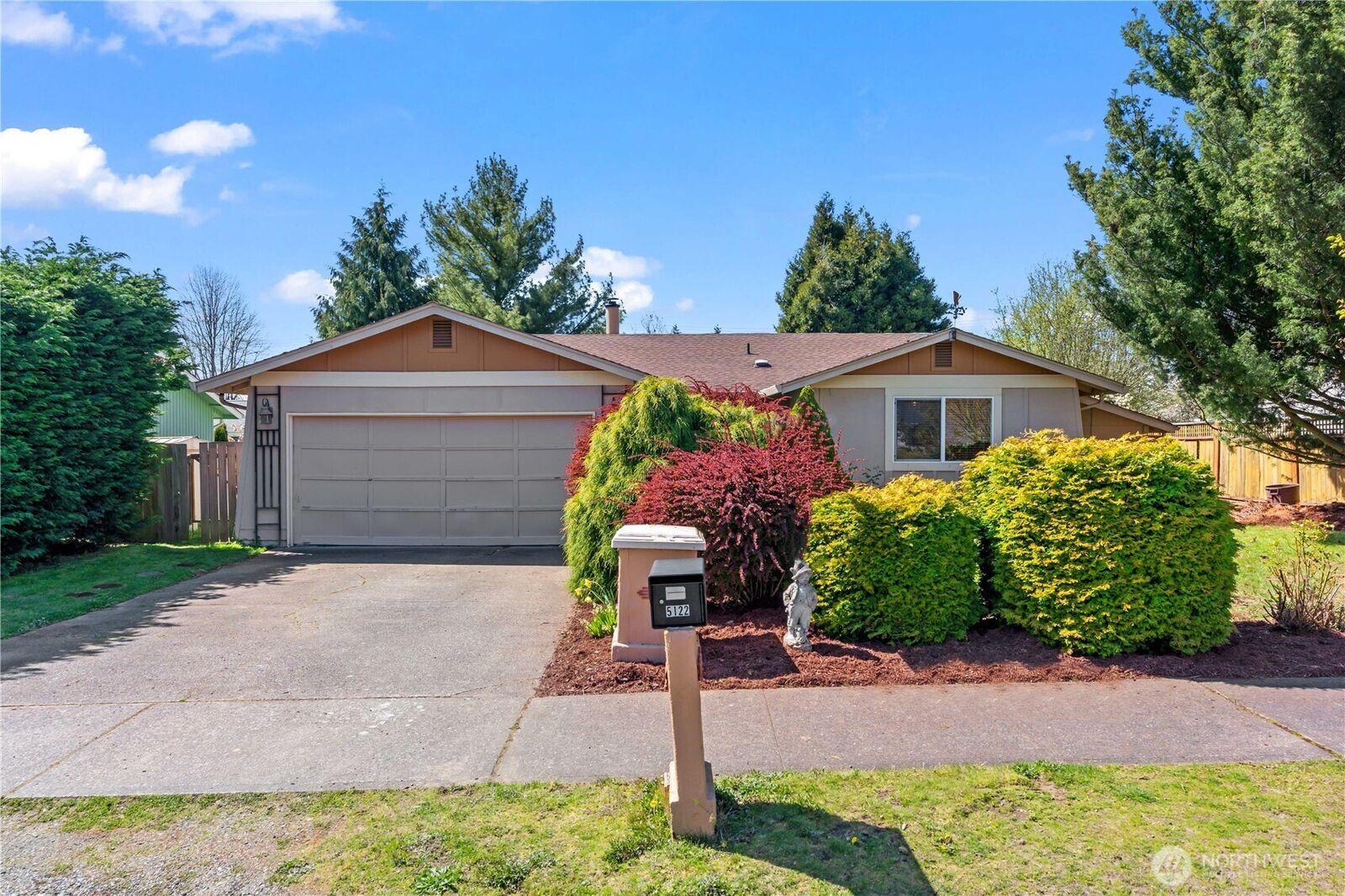 Property Photo:  5122  Beverly Avenue NE  WA 98422 