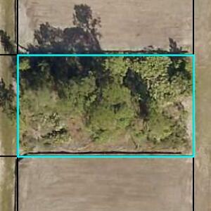 Property Photo: 7825 96 Avenue FL 32967