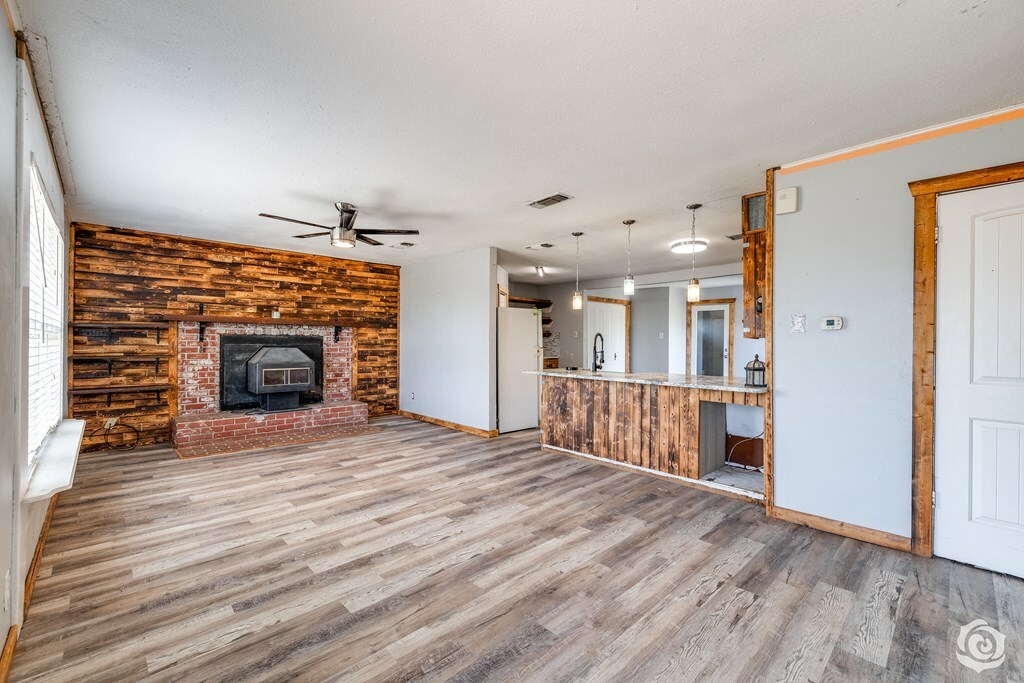 Property Photo: 1090 Apache Trail TX 76901