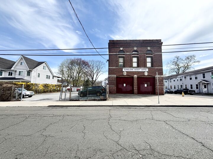 80 Lockwood Avenue  Stamford CT 06902 photo