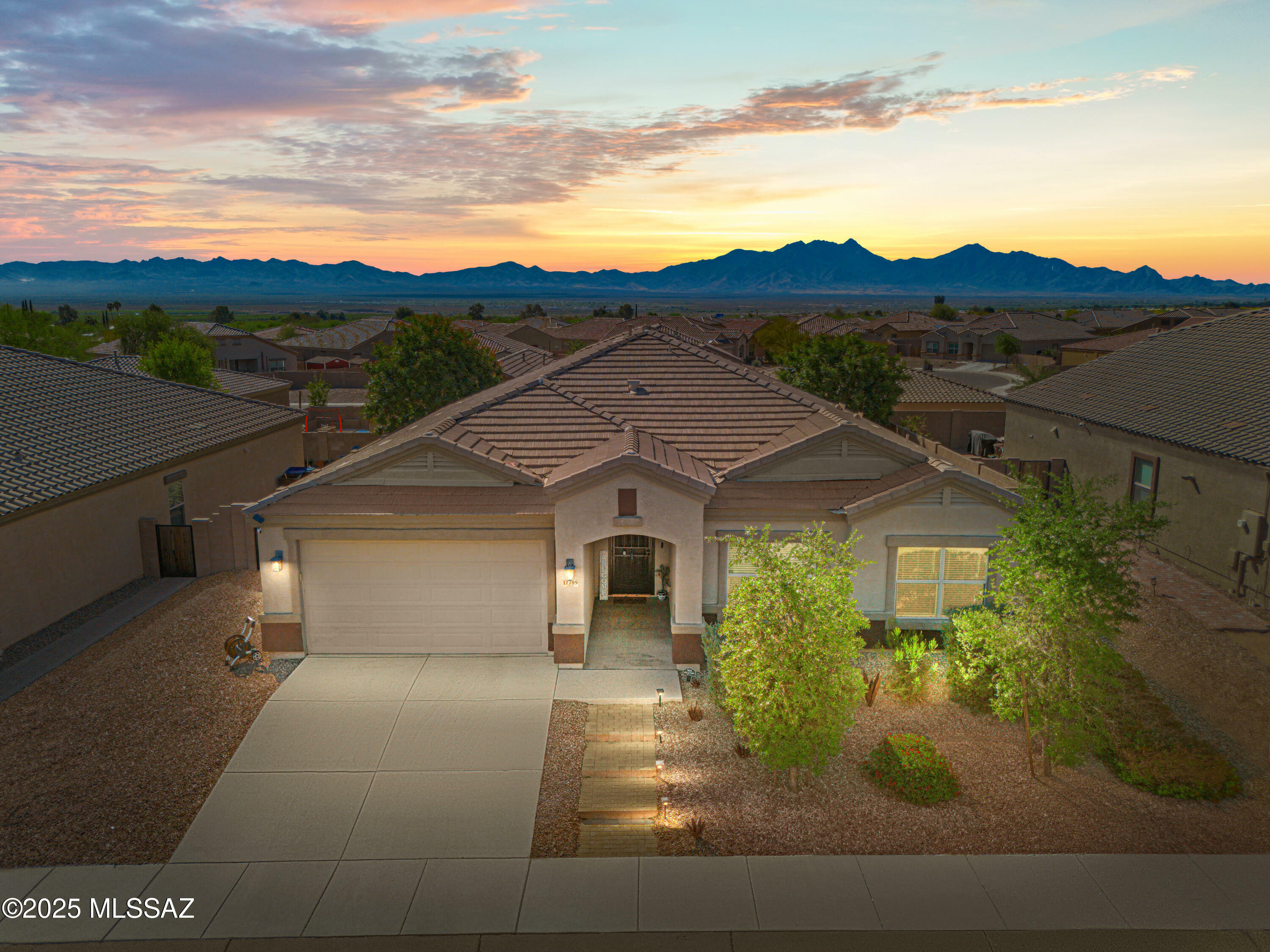 Property Photo: 17789 S Silent Meadows Path AZ 85629