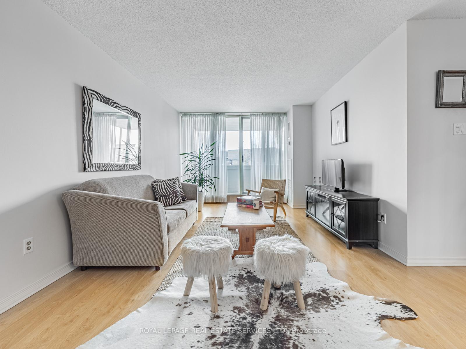 44 Falby Court 205  Ajax ON L1S 3L1 photo