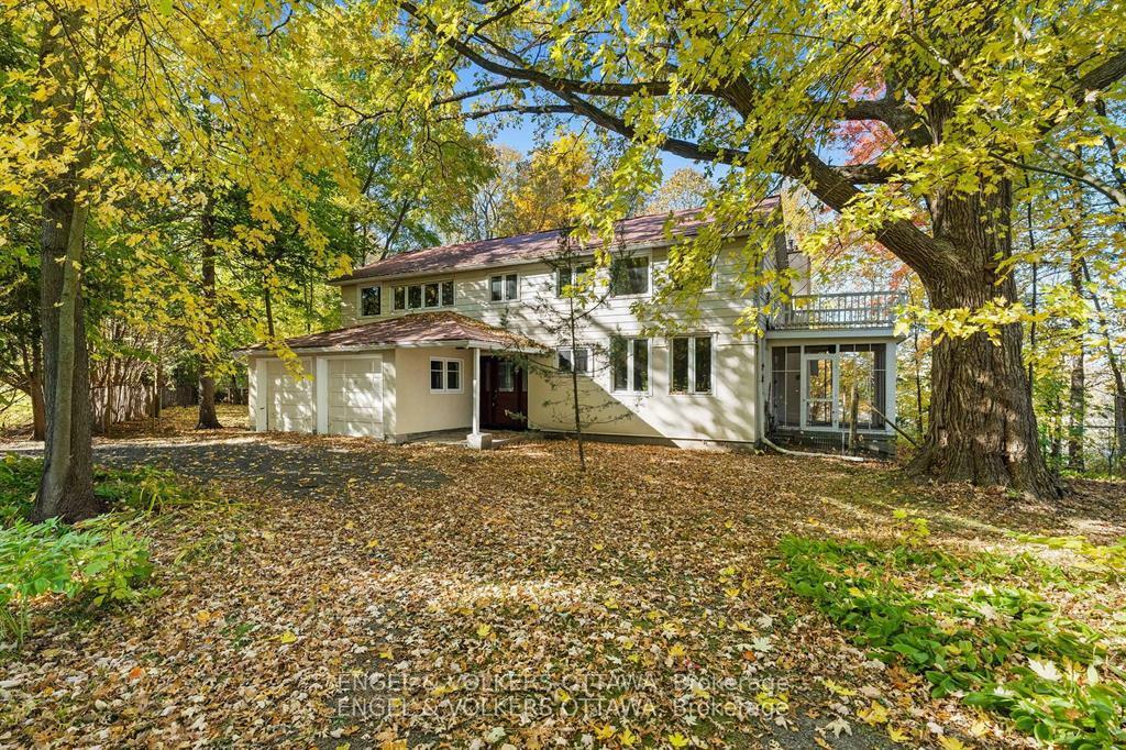 32 Ryeburn Drive  Blossom Park - Airport and Area ON K1V 1H6 photo