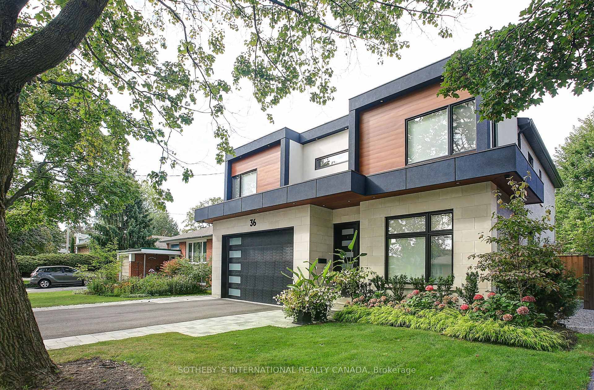 Property Photo: 36 Burrows Avenue ON M9B 4W7