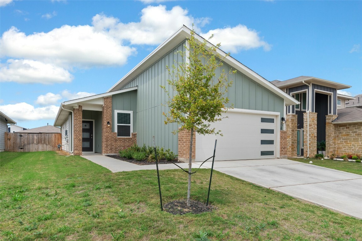 Property Photo: 124 Fairfax Avenue TX 78666