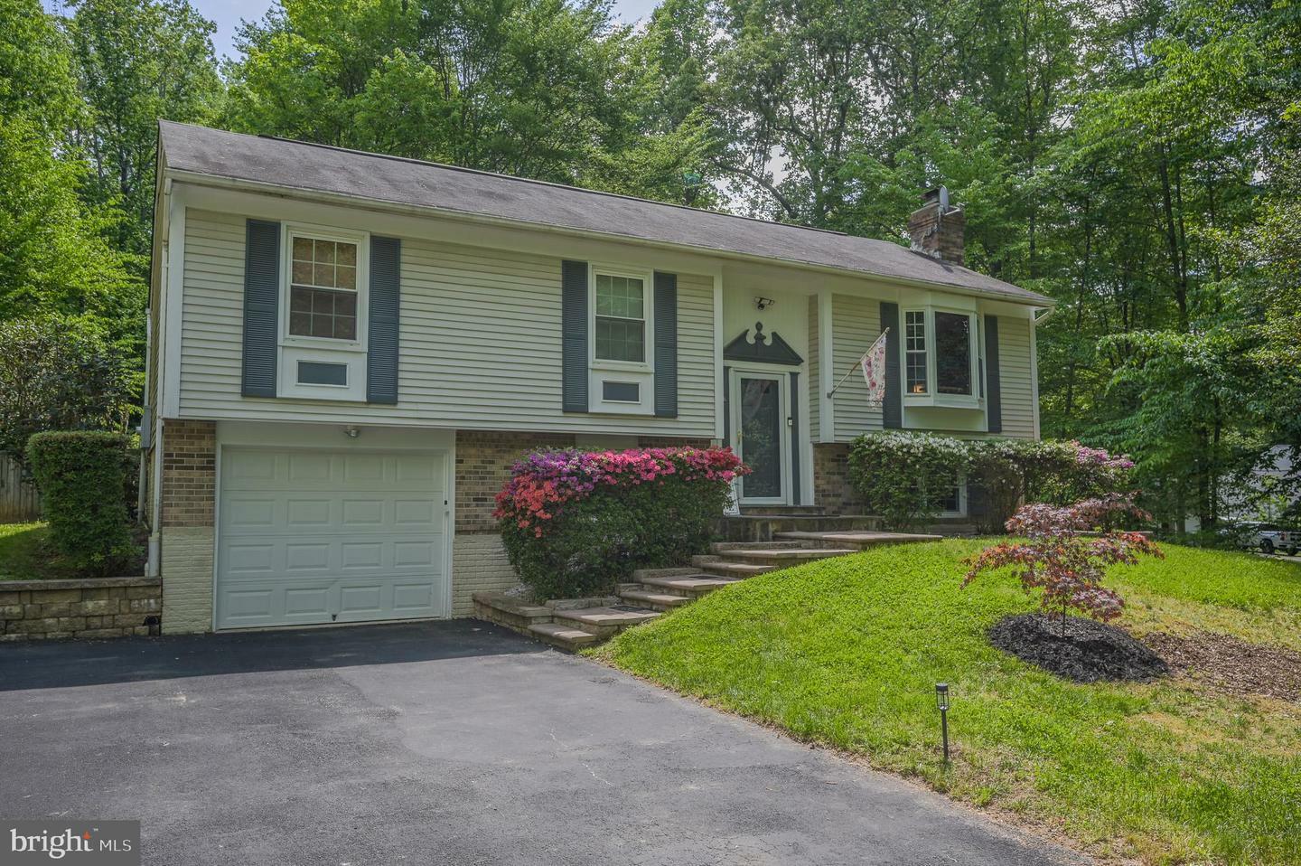 Property Photo: 12510 Basswood Drive VA 20112