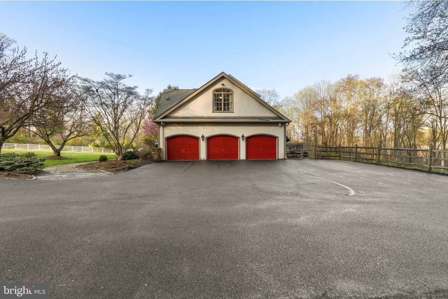 Property Photo: 1415 Hark-A-Way Road PA 19425