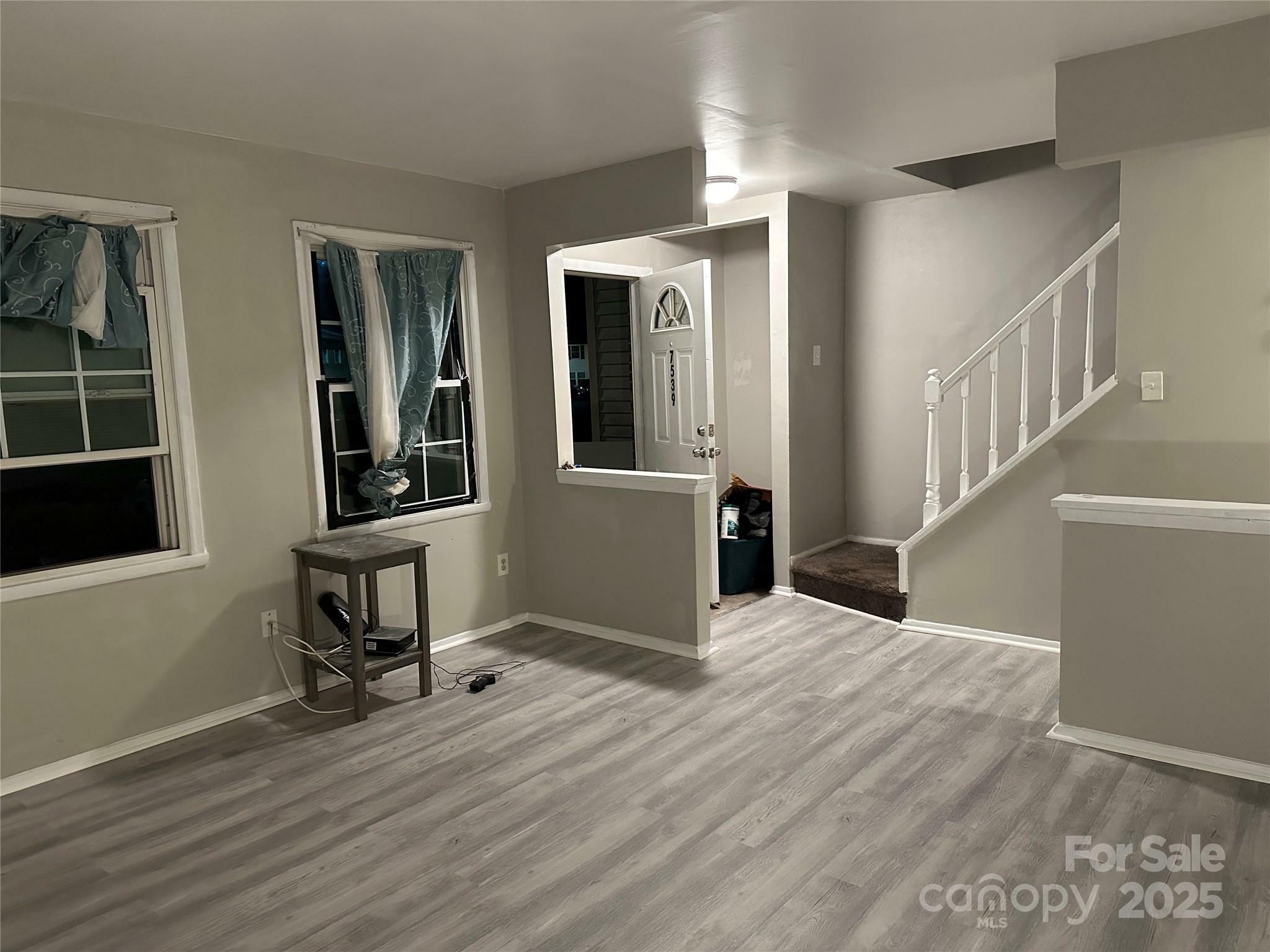 Property Photo: 7539 Holly Grove Court NC 28227