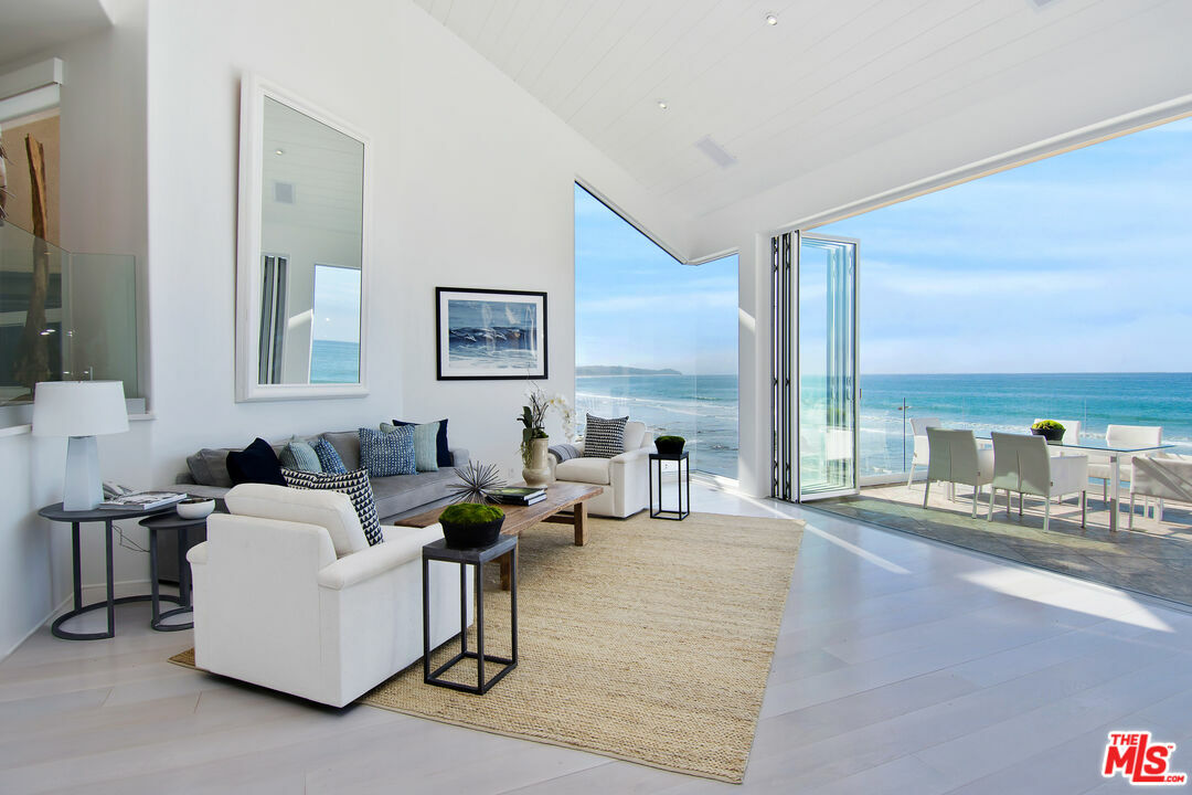 Property Photo: 31454 Broad Beach Rd CA 90265