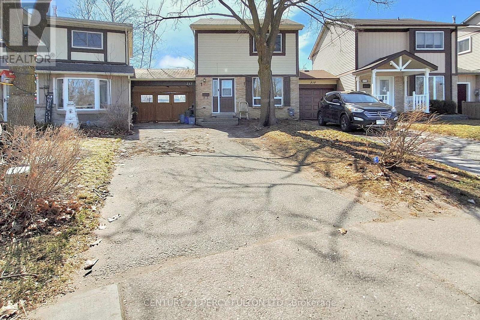 Property Photo: 217 Cundles Road West ON L4N 4Y2