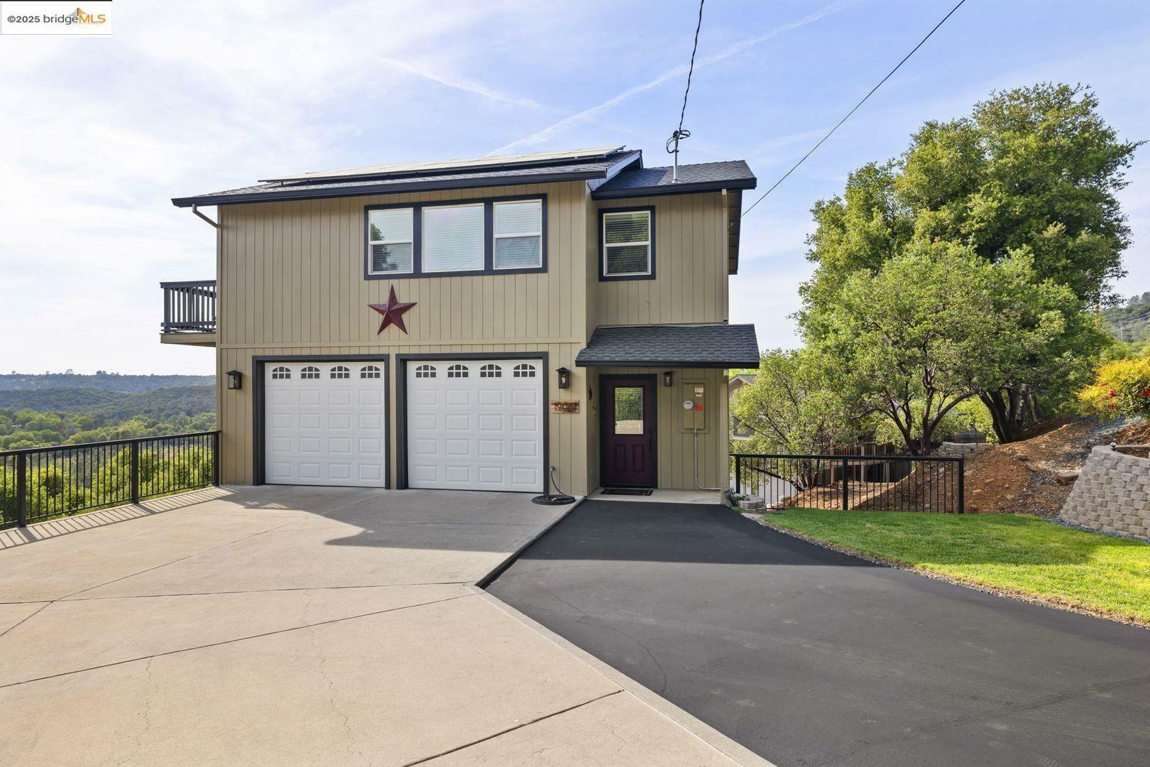 Property Photo: 19061 North Dr CA 95327