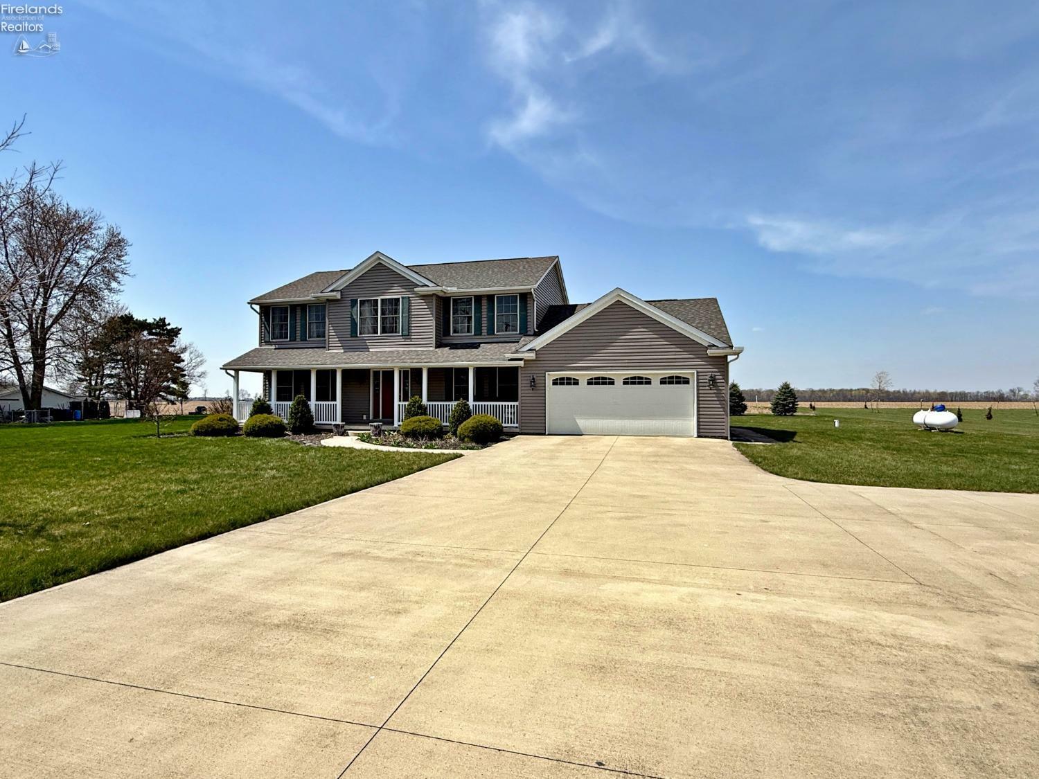 Property Photo: 1660 S Township Road 119 OH 44883