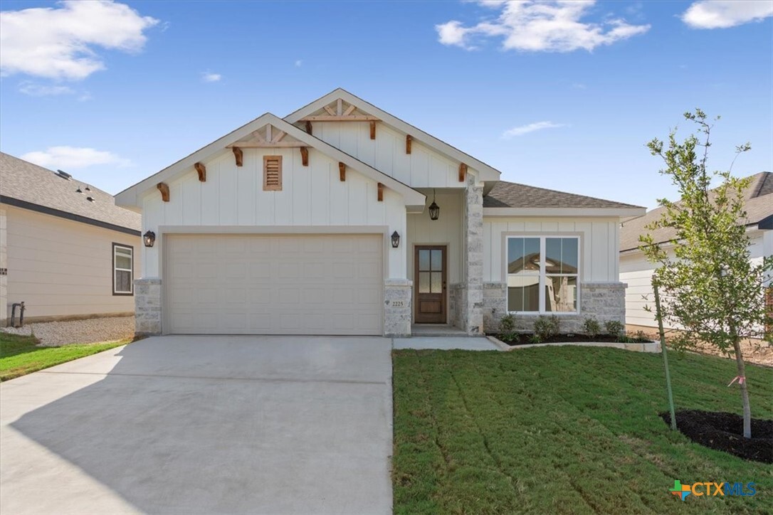 Property Photo: 2225 Bigtooth Maple Road TX 76502