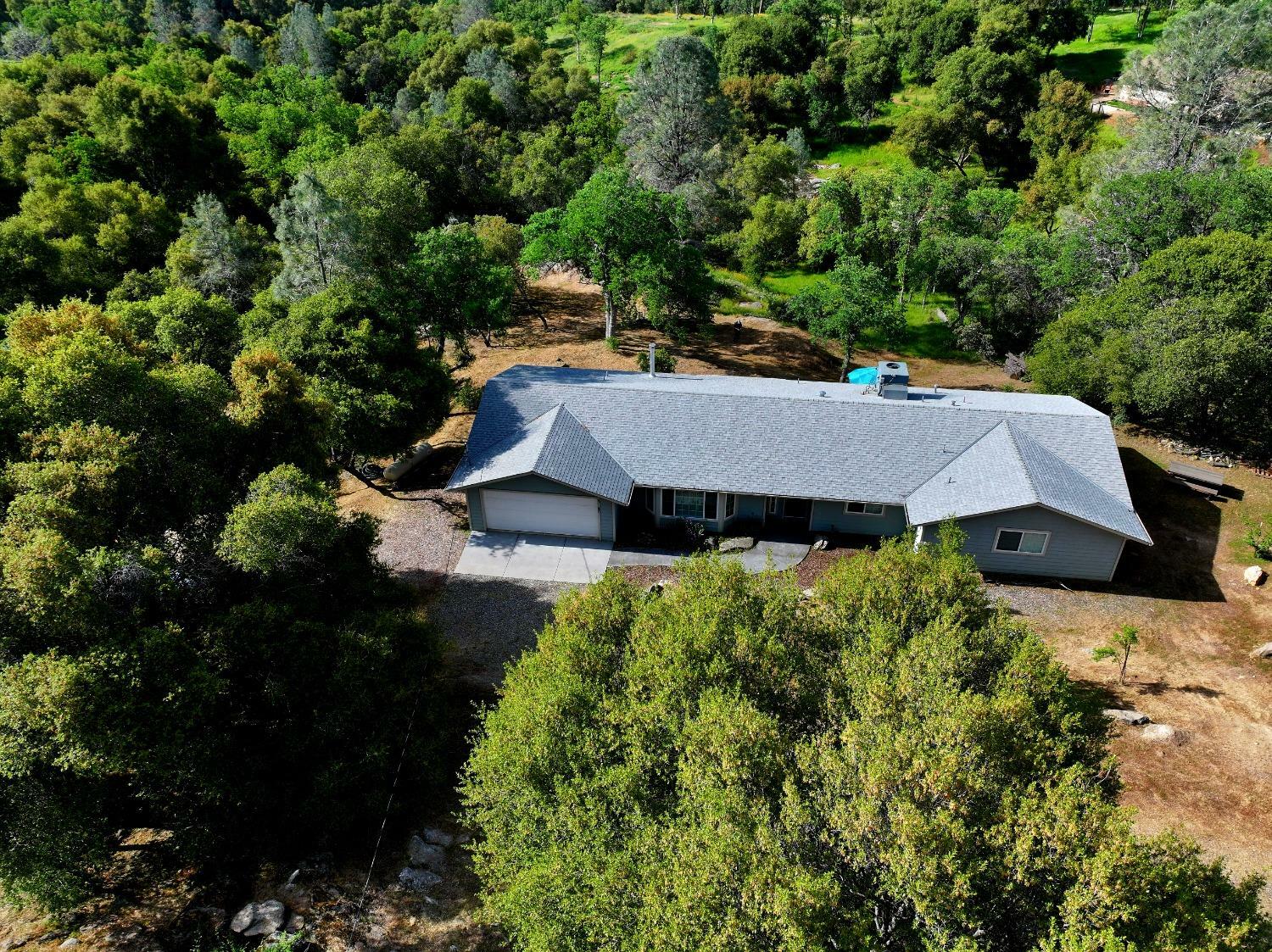 Property Photo: 47180 Lookout Mountain Drive CA 93614