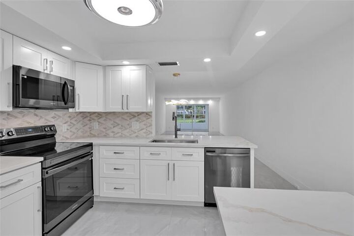 2001 Granada Dr L1  Coconut Creek FL 33066 photo
